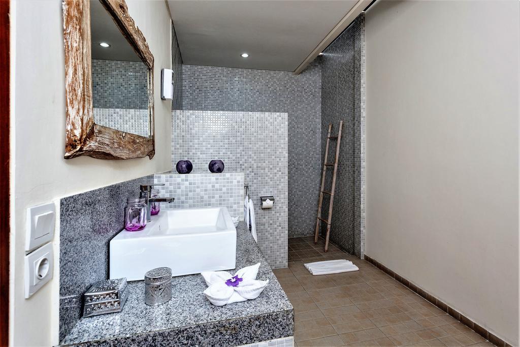 סמיניאק Rumah Indah Villa מראה חיצוני תמונה