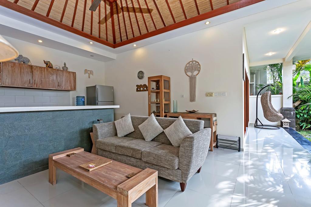 סמיניאק Rumah Indah Villa מראה חיצוני תמונה