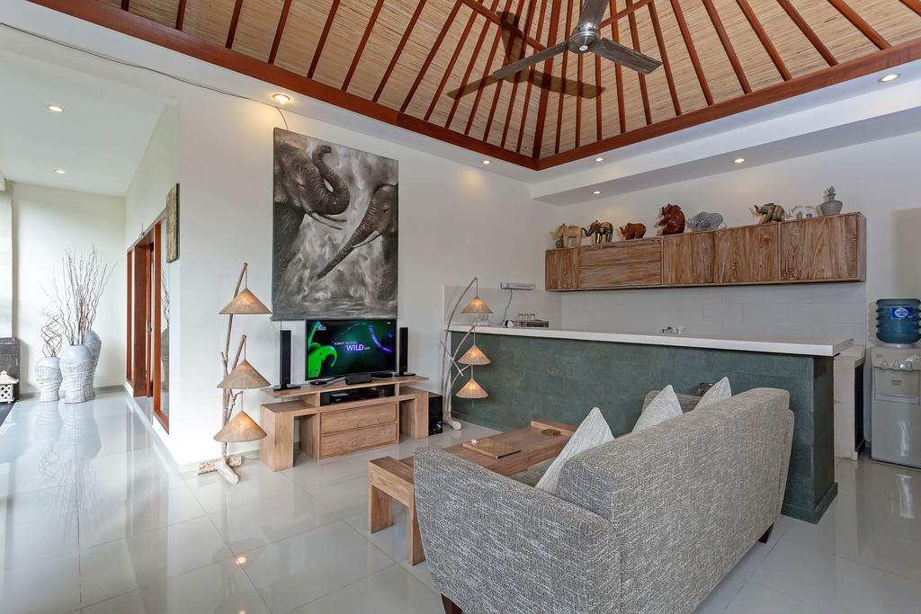 סמיניאק Rumah Indah Villa מראה חיצוני תמונה